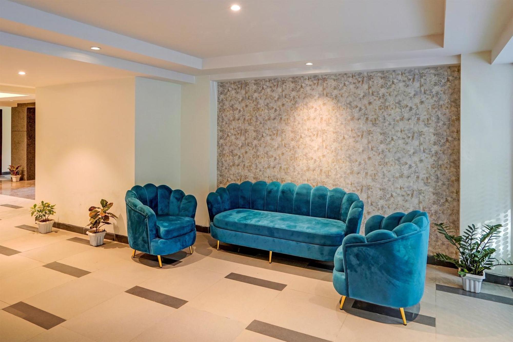 Hotel O Parkinn Gurgaon Esterno foto
