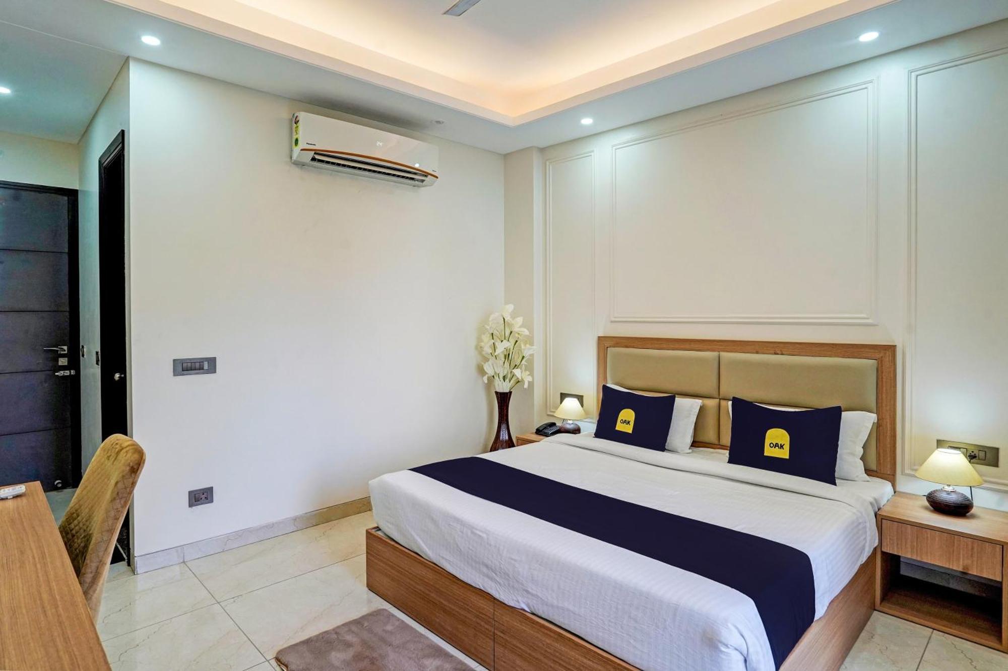 Hotel O Parkinn Gurgaon Esterno foto