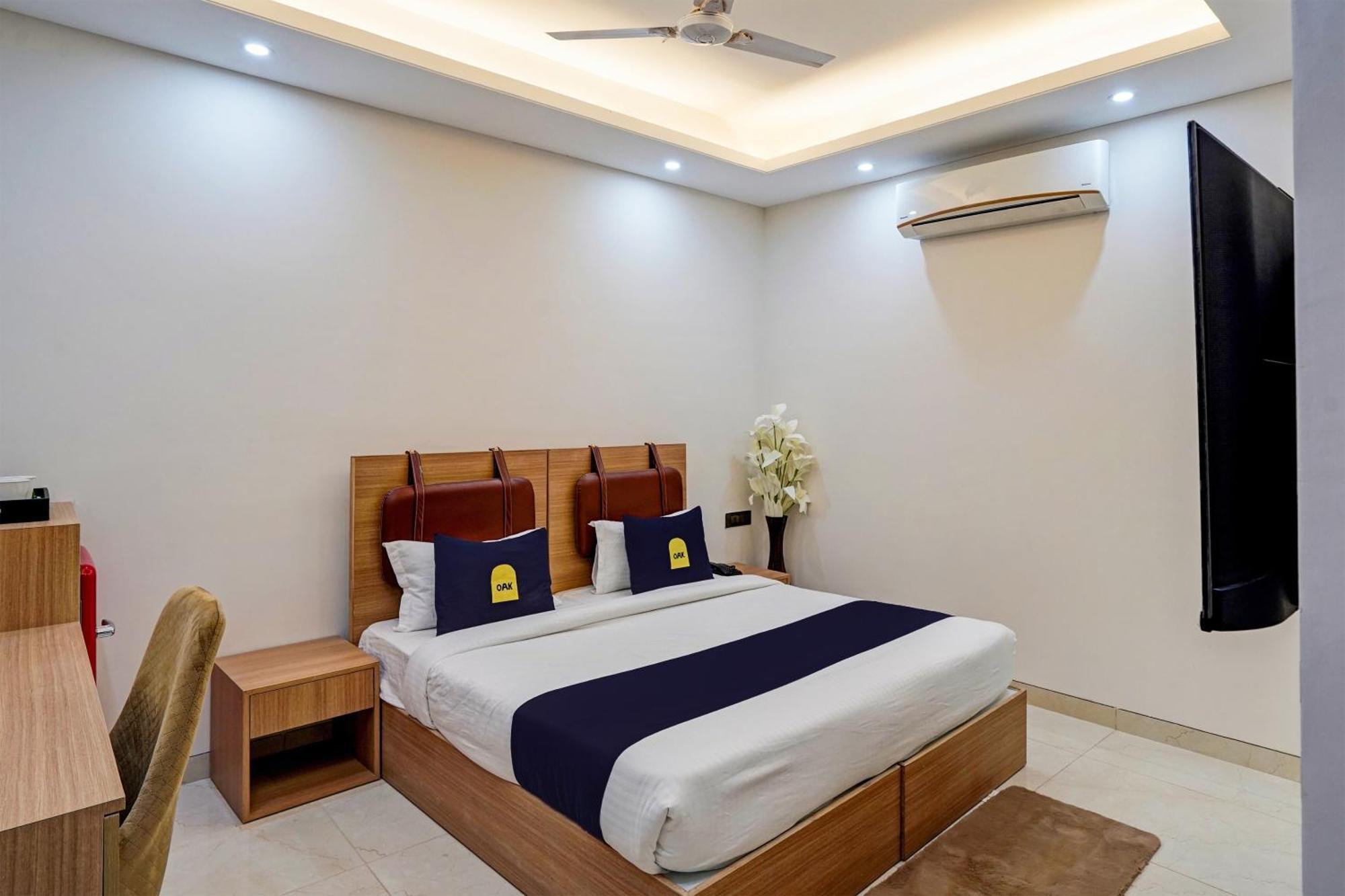 Hotel O Parkinn Gurgaon Esterno foto